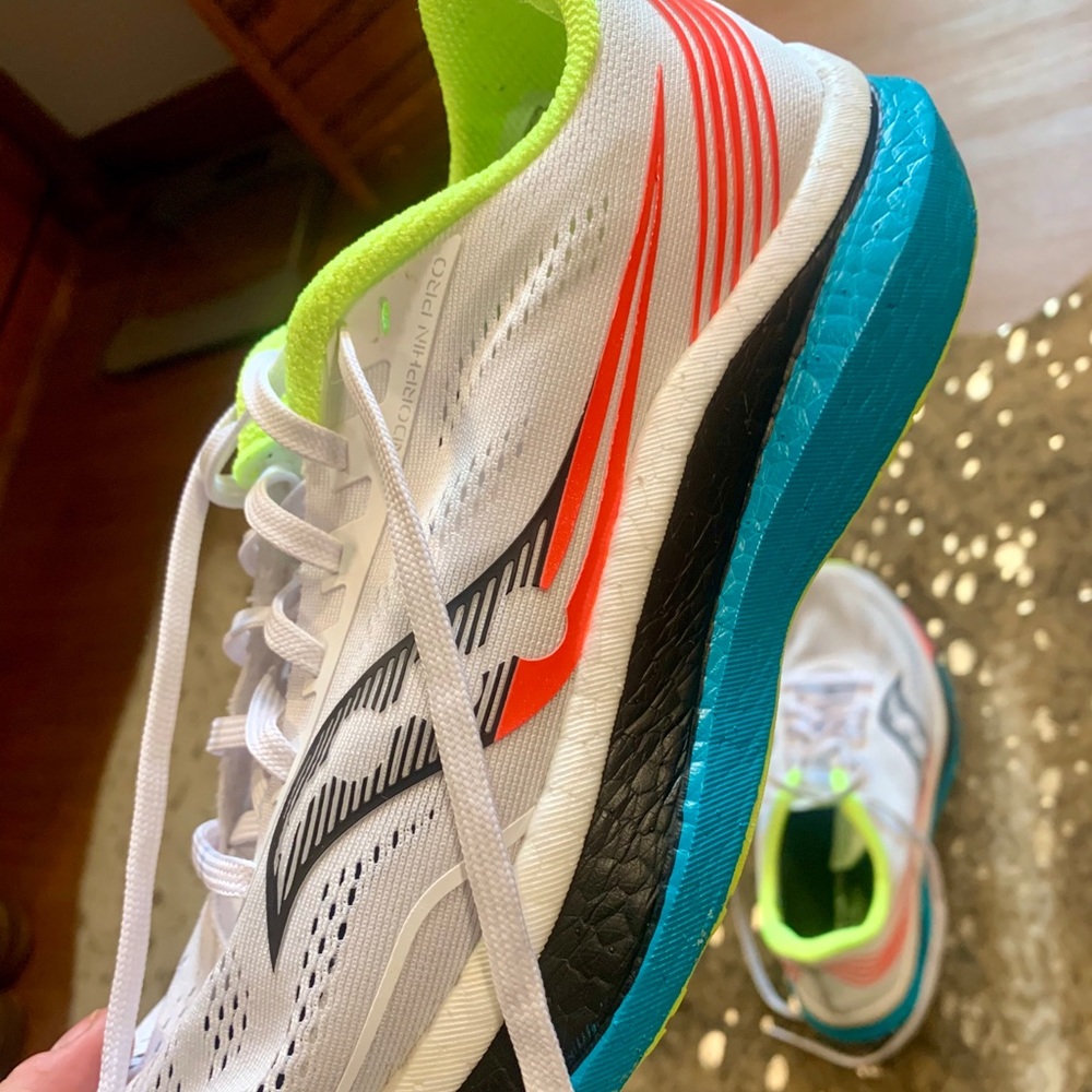 Saucony Endorphin Pro